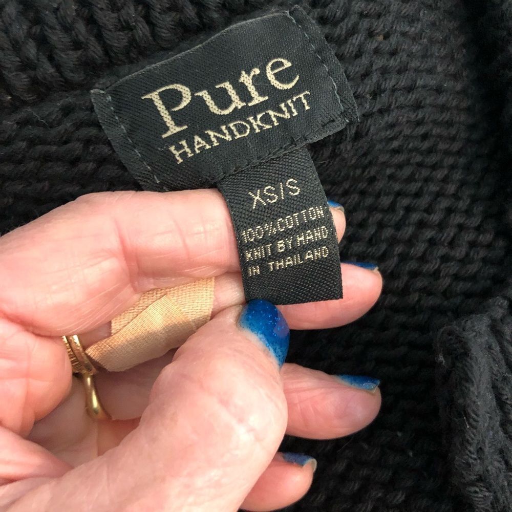 Black Pure hand knit sweater - Picture 4 of 5